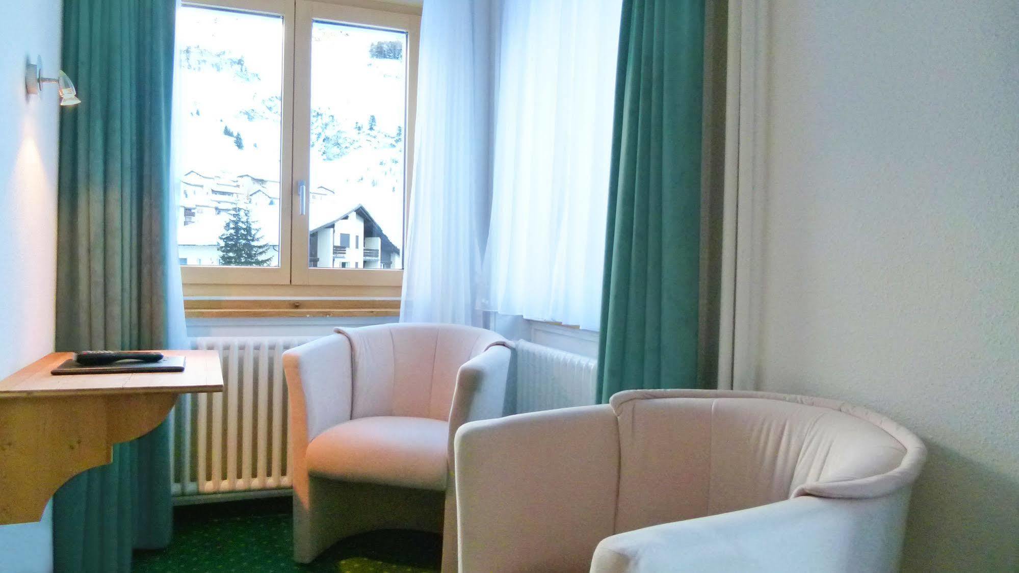 Hotel Grischuna Bivio Dış mekan fotoğraf